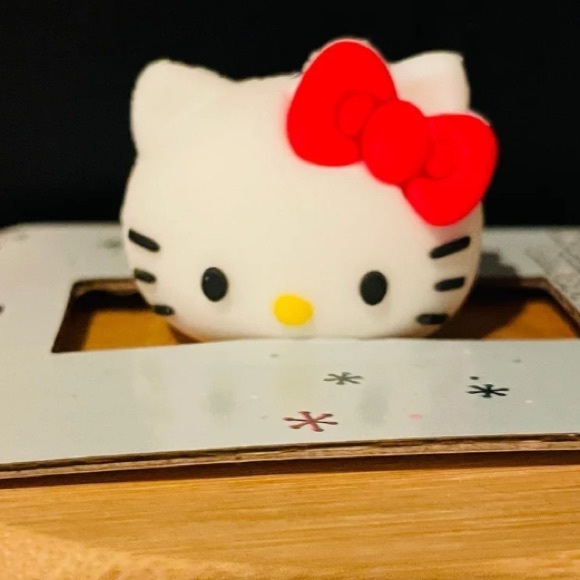 Hello Kitty Glass Mug Christmas Holiday Striped Dress Wood Lid Topper Spoon - Picture 4 of 5